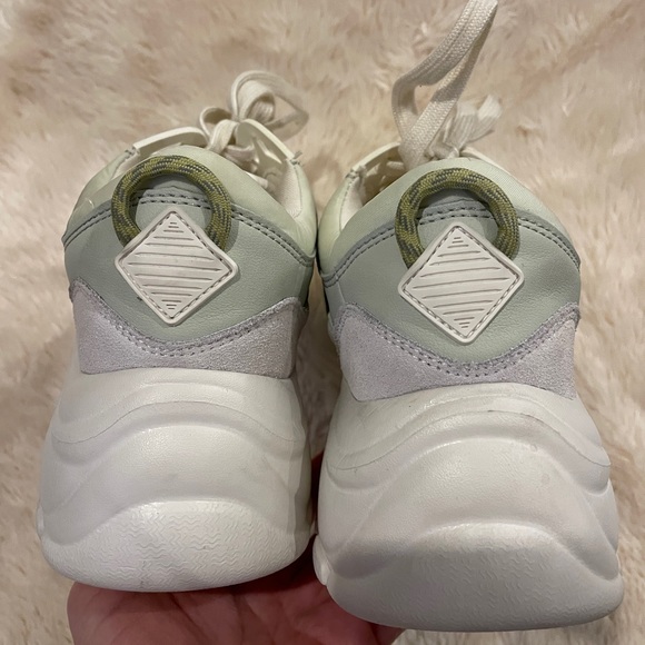 Zara Chunky Lace up Tennis Shoes - Picture 16 of 16